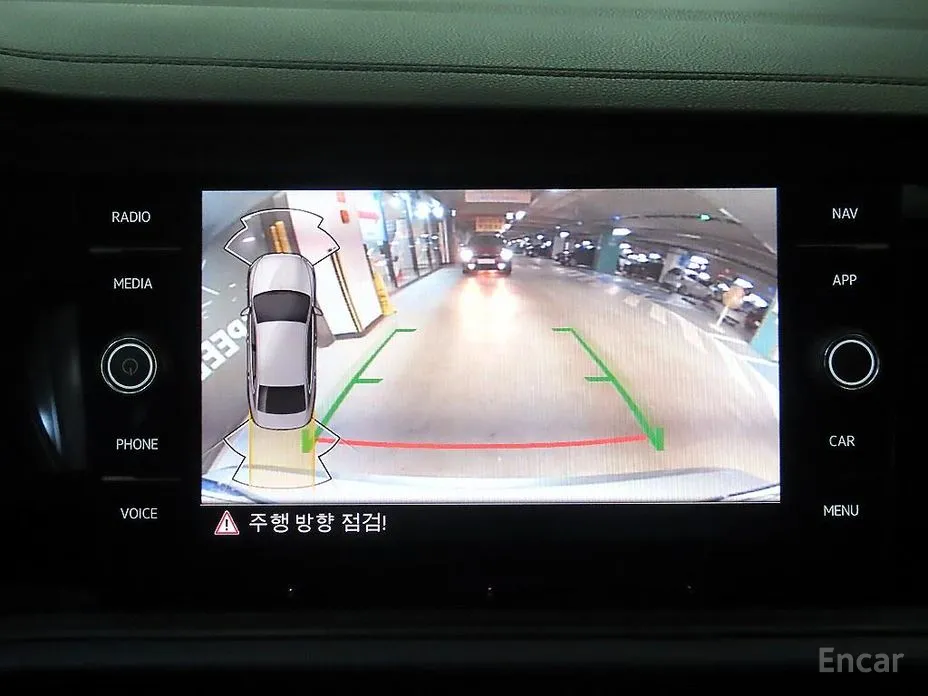 Фото 17 - Volkswagen Jetta