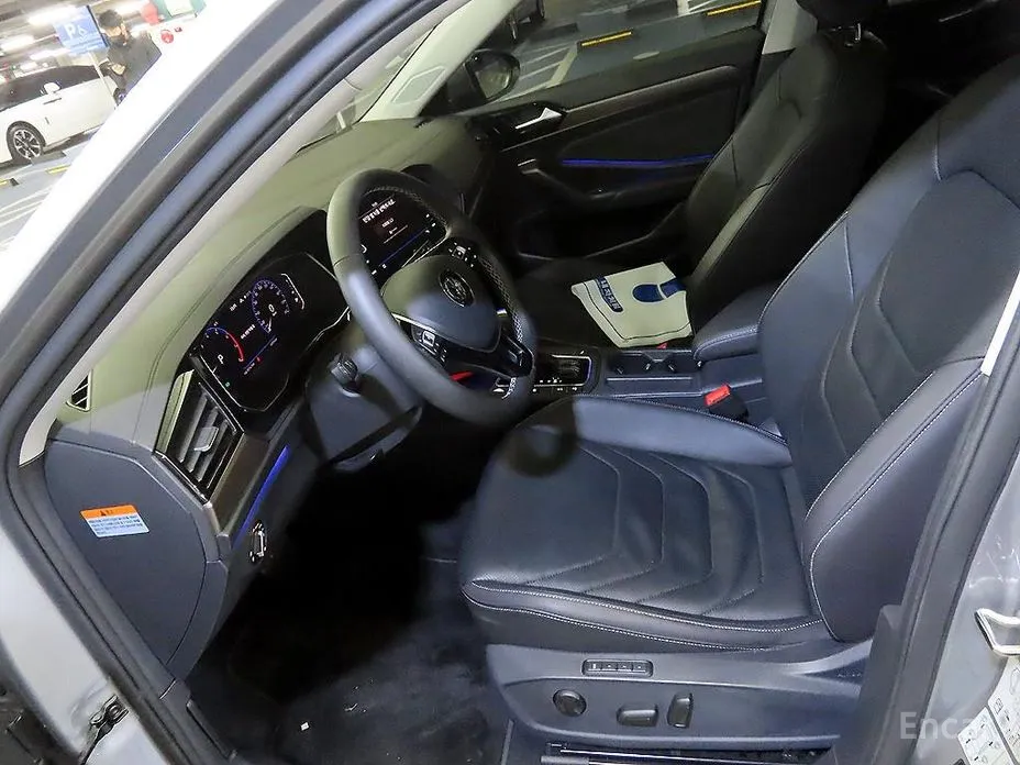 Фото 19 - Volkswagen Jetta