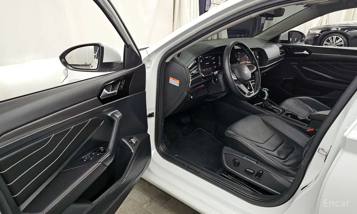 Фото 10 - Volkswagen Jetta