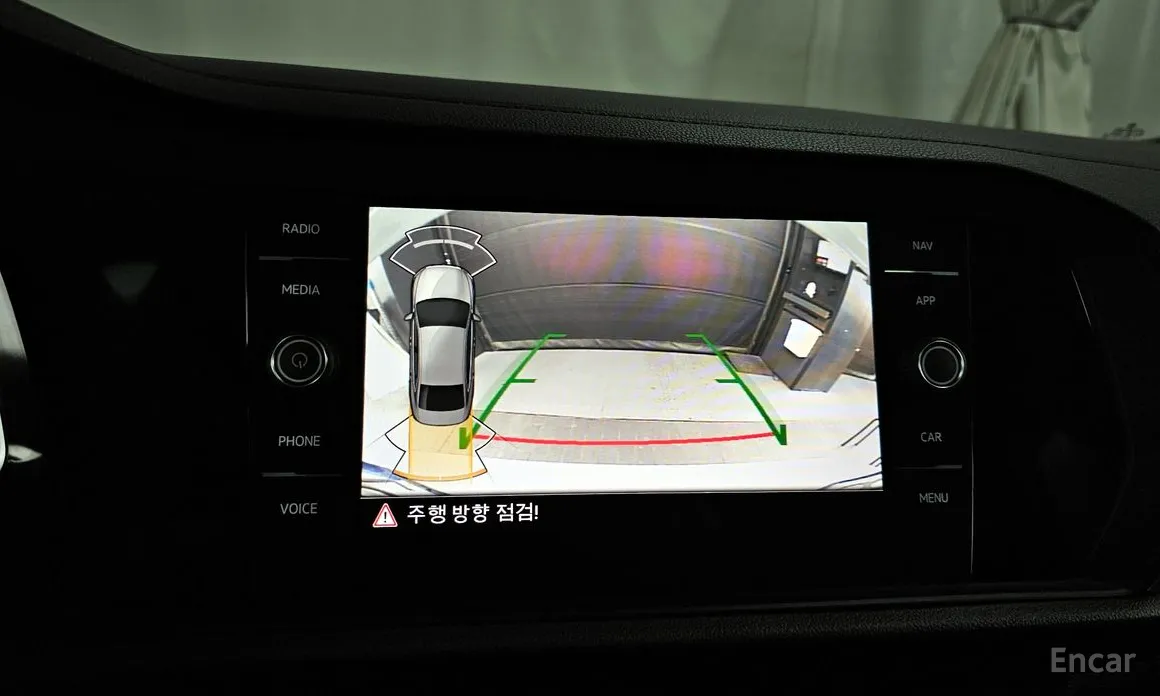 Фото 15 - Volkswagen Jetta