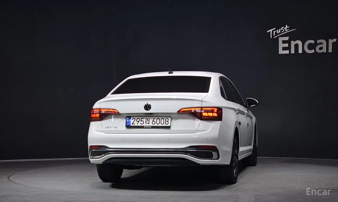 Фото 4 - Volkswagen Jetta