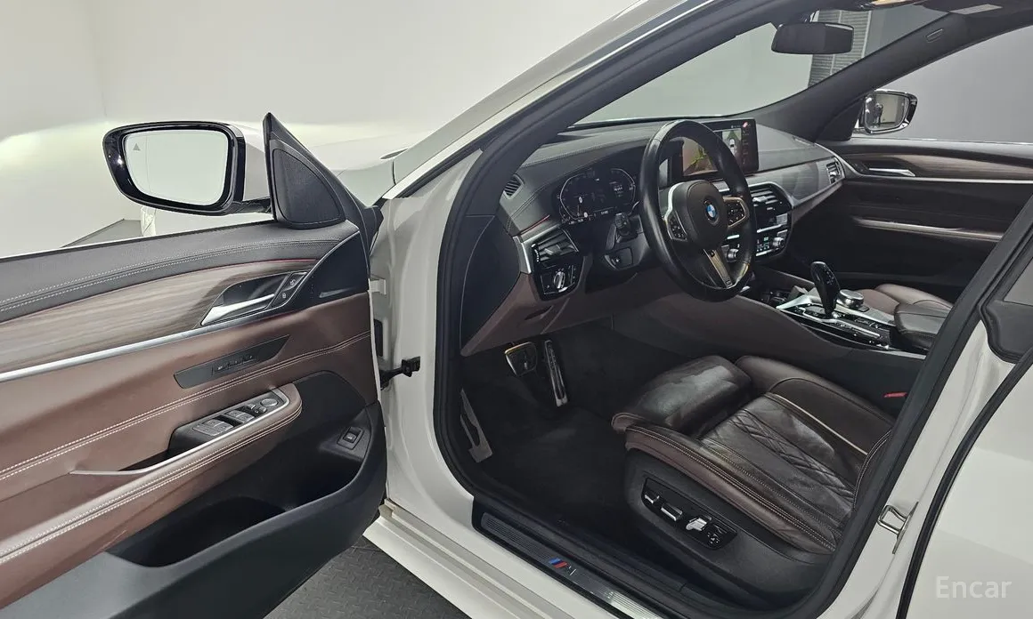 Фото 11 - BMW Gran Turismo