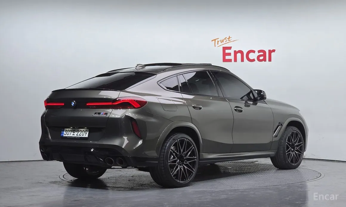 Фото 2 - BMW X6 M