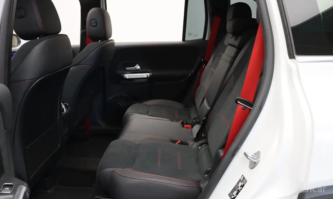 Фото 15 - Mercedes-Benz GLB-Class