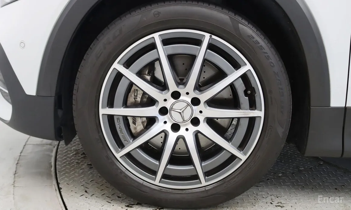 Фото 5 - Mercedes-Benz GLB-Class