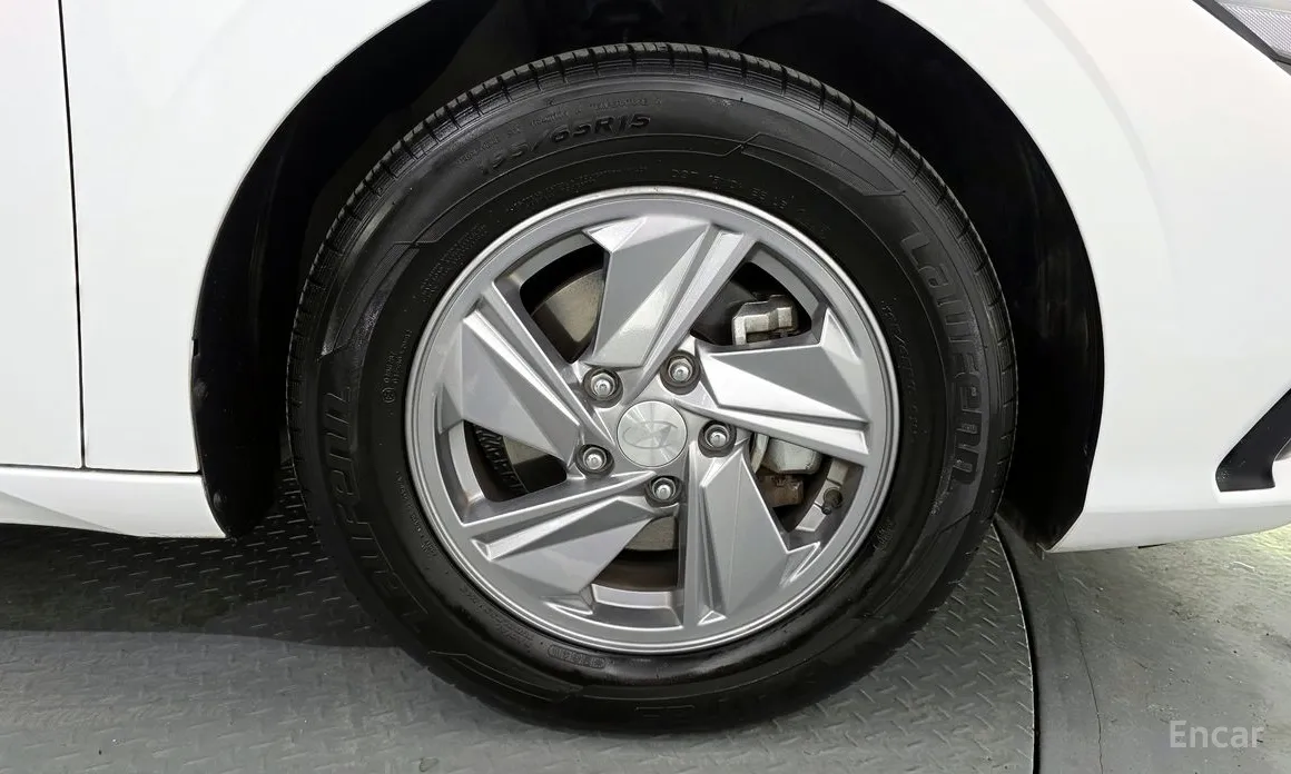 Фото 5 - Hyundai Avante