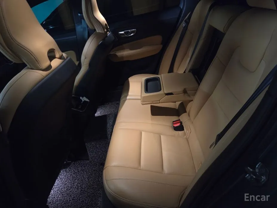 Фото 8 - Volvo V60