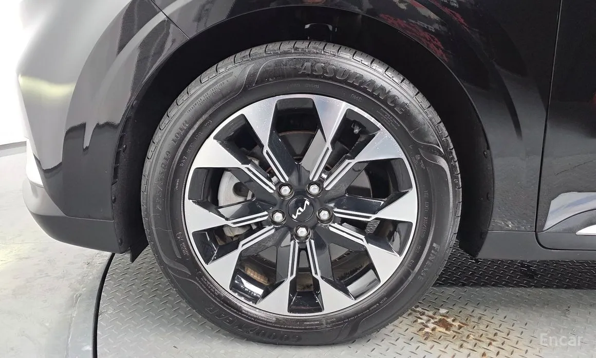 Фото 5 - Kia Carnival