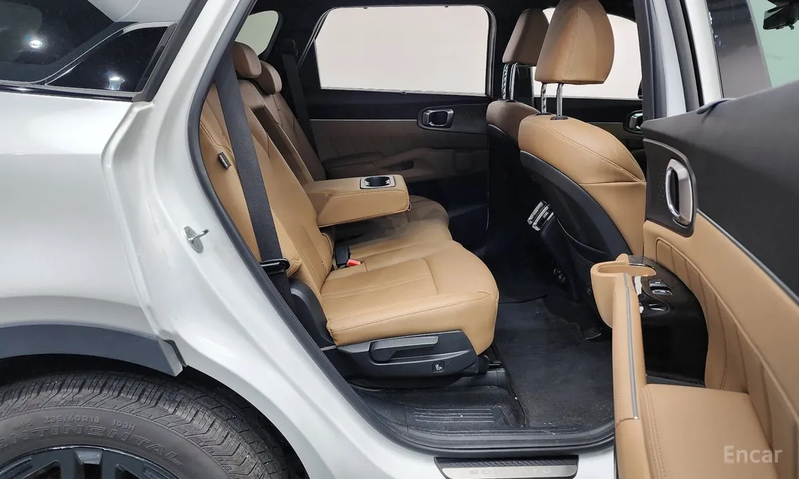 Фото 12 - Kia Sorento