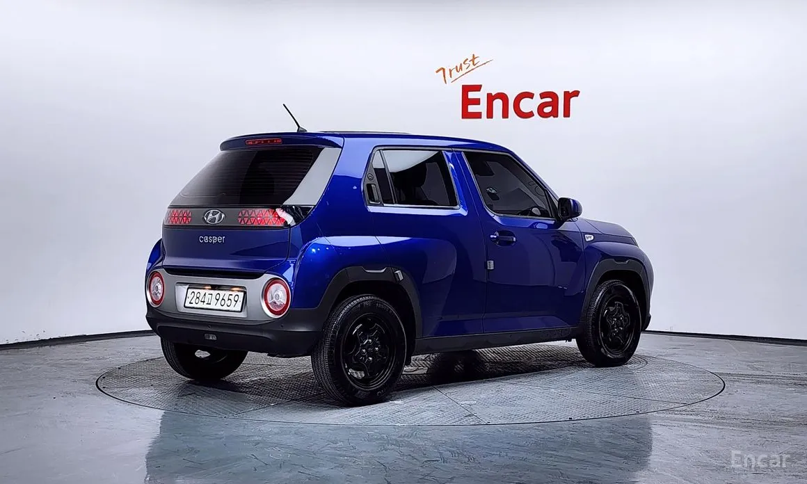 Photo 2 - Hyundai Casper