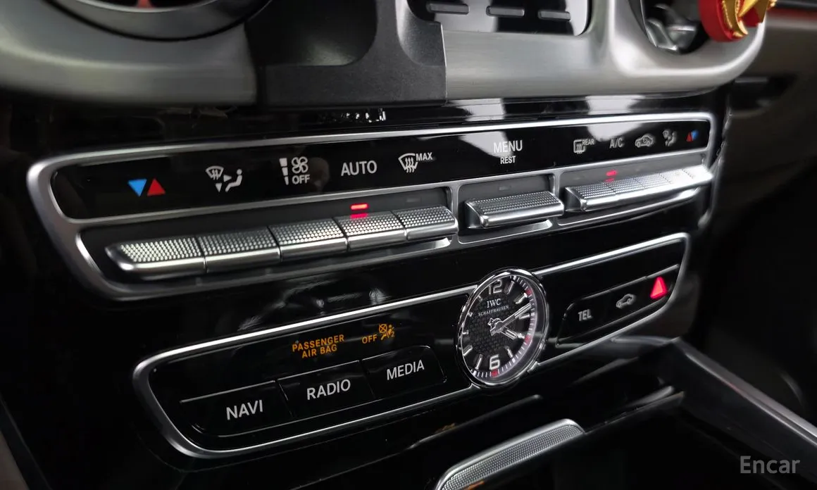 Фото 16 - Mercedes-Benz G-Class