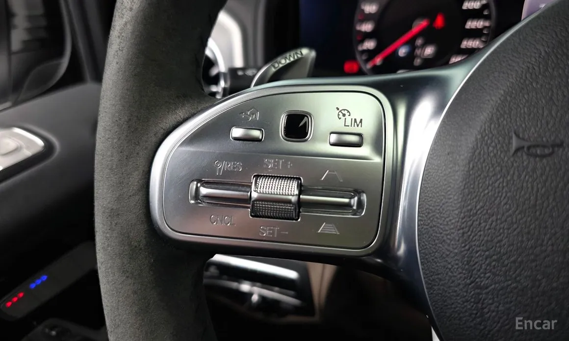 Фото 18 - Mercedes-Benz G-Class