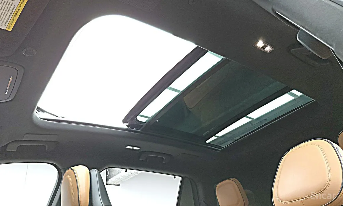 Фото 14 - Lincoln Aviator