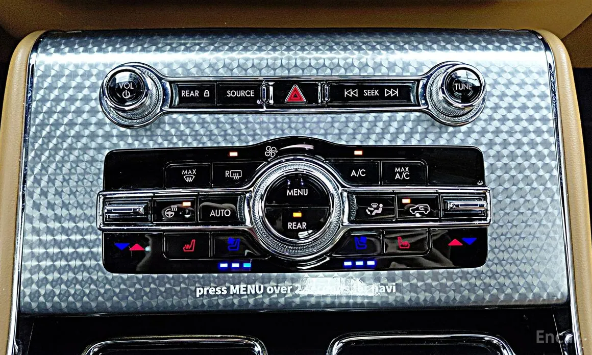 Фото 19 - Lincoln Aviator