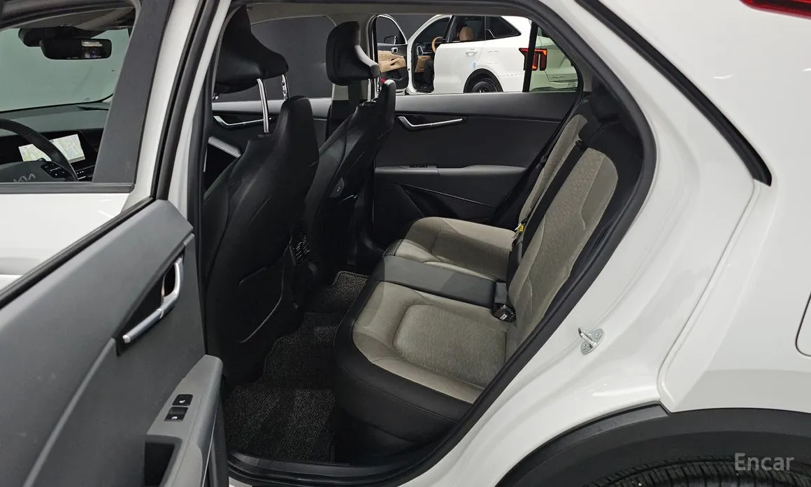 Фото 12 - Kia Niro