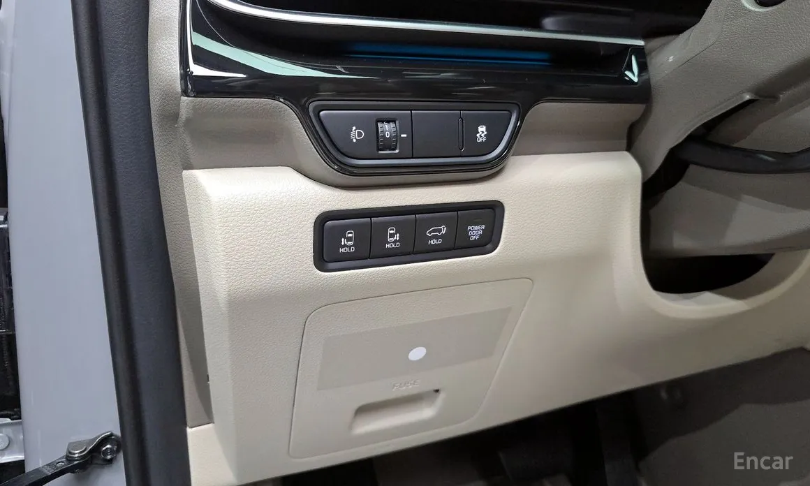 Фото 10 - Kia Carnival