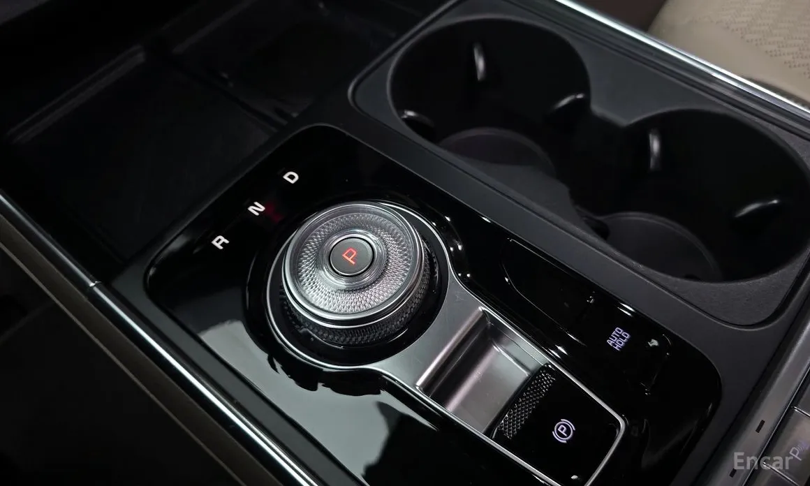 Фото 9 - Kia Carnival