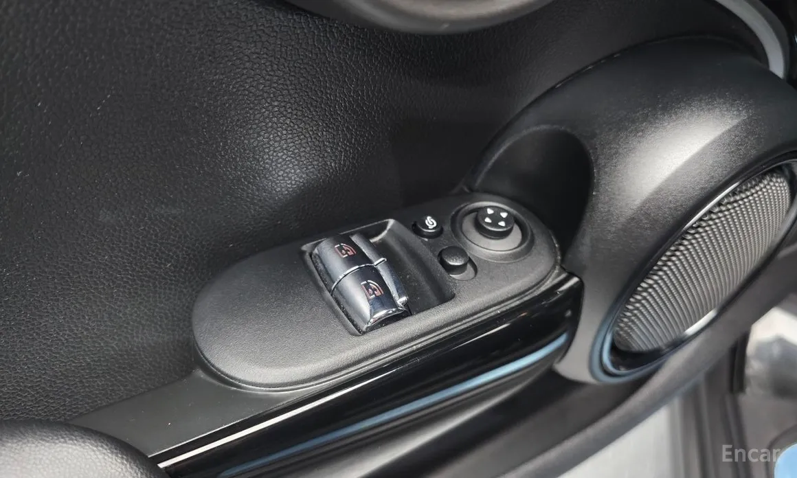 Фото 19 - Mini Cooper