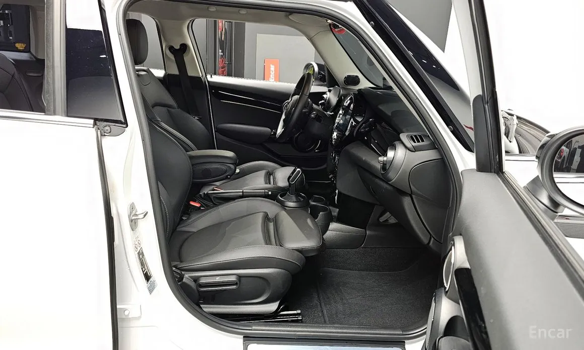 Фото 11 - Mini Cooper