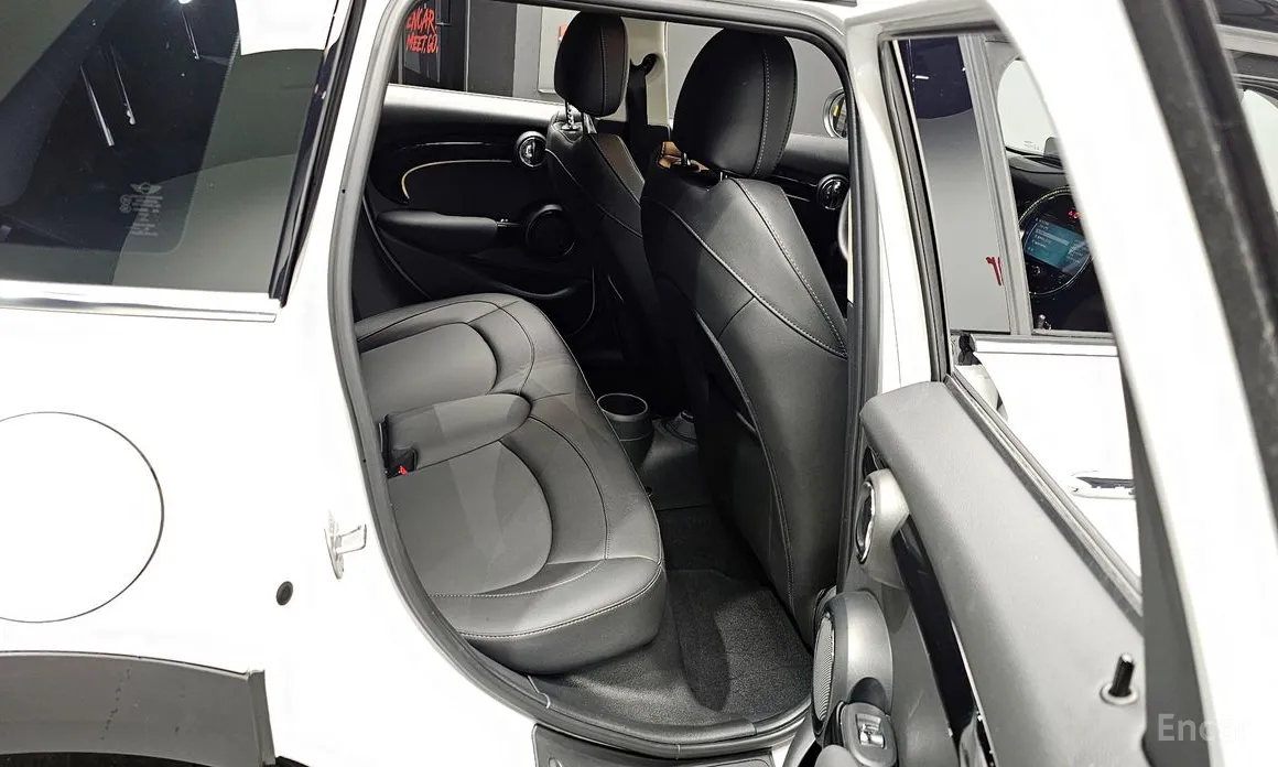 Фото 12 - Mini Cooper