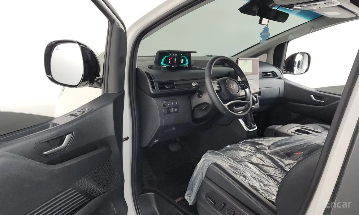 Фото 10 - Hyundai Staria