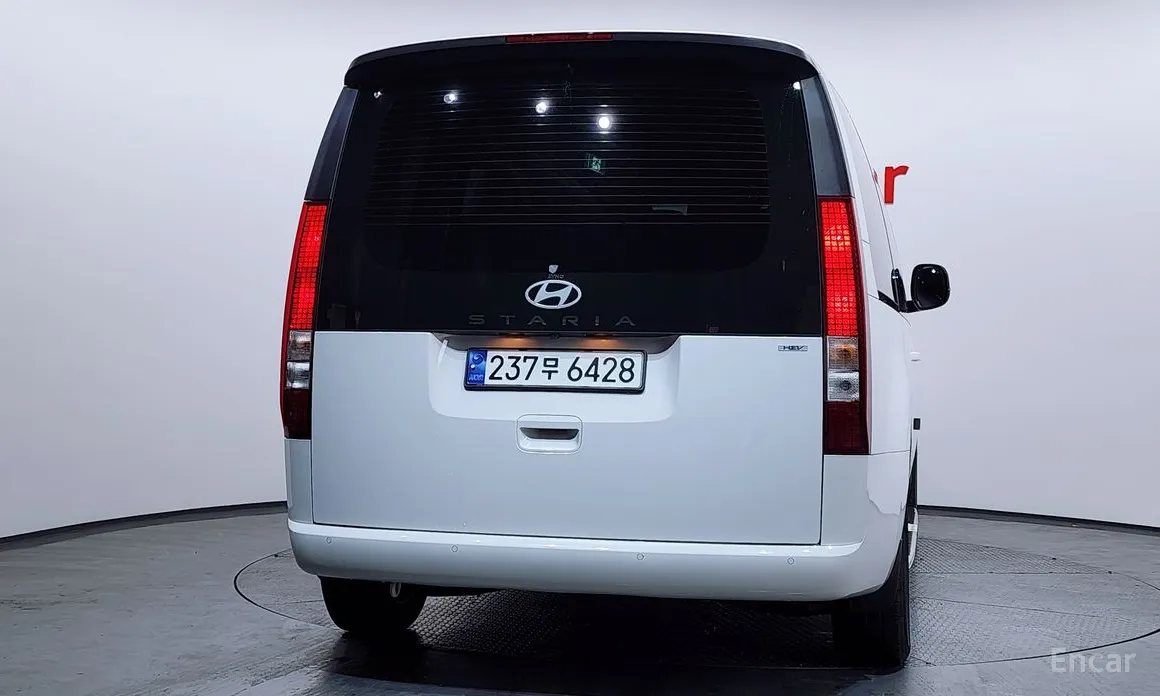 Фото 4 - Hyundai Staria