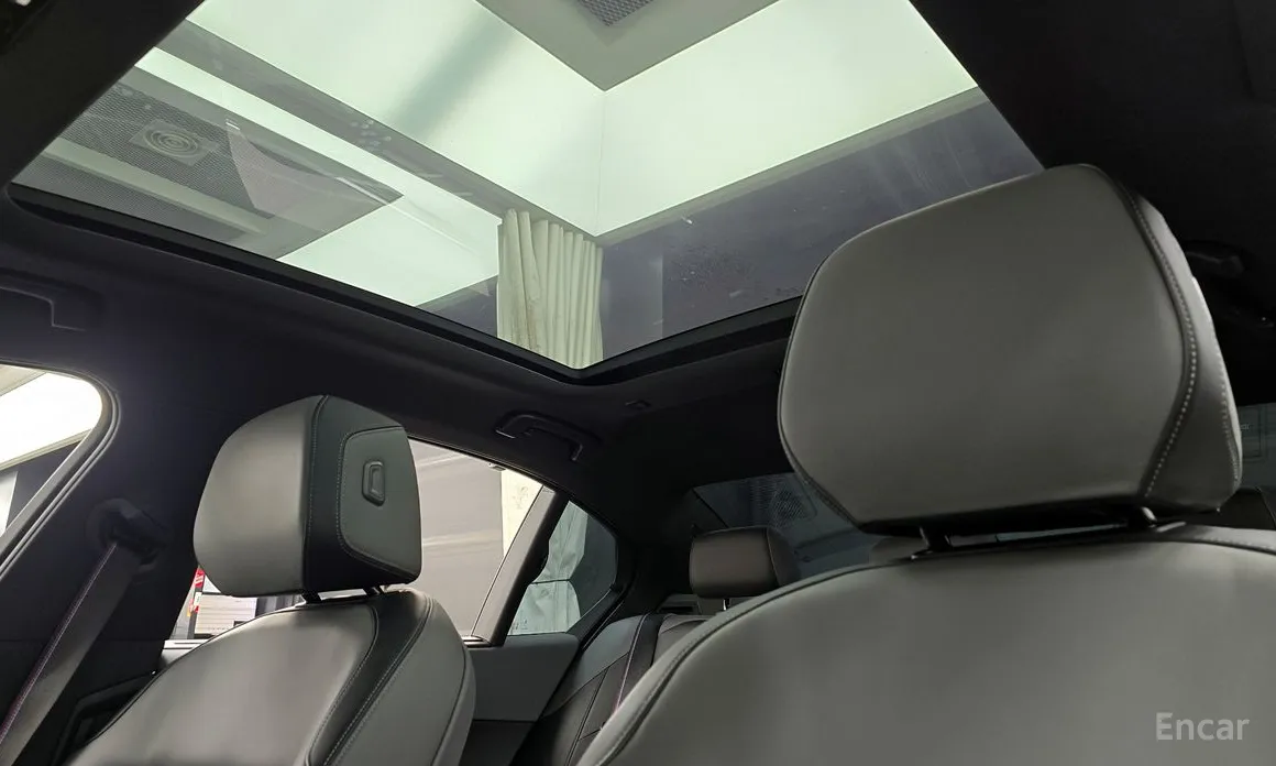 Фото 18 - BMW i5