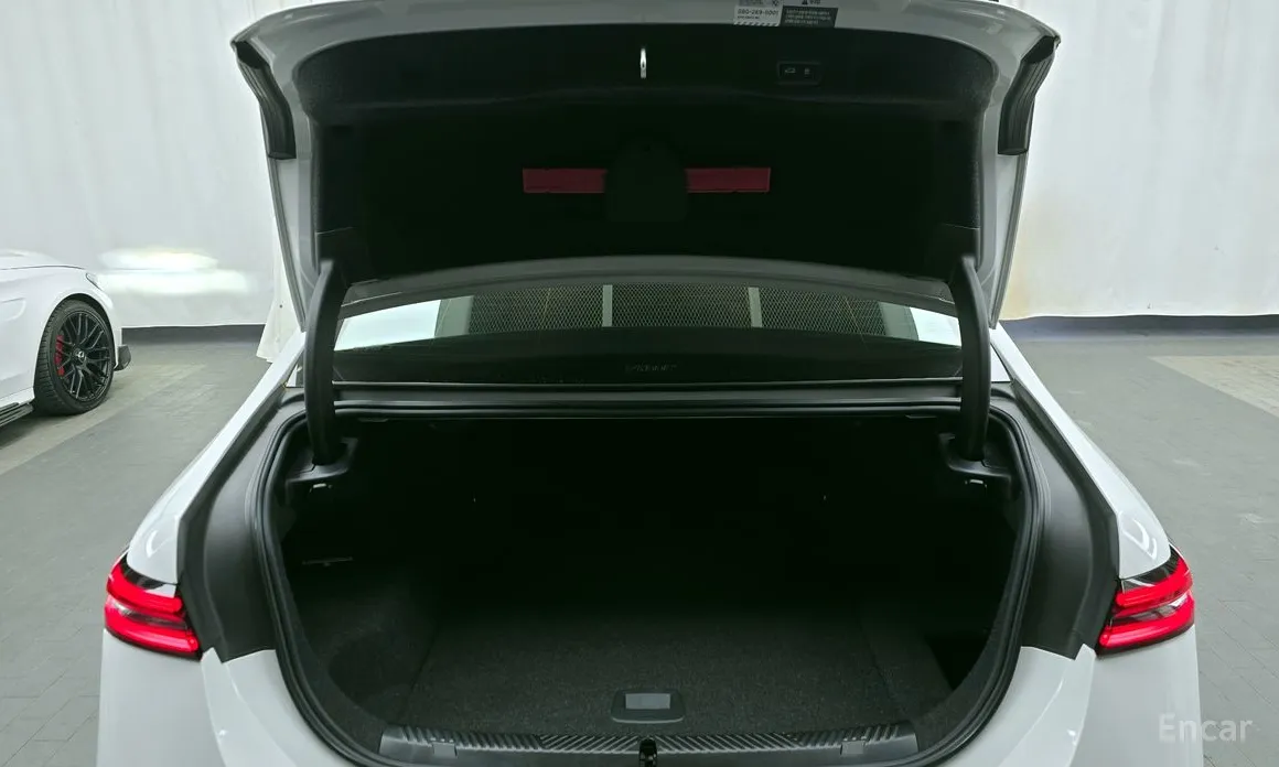 Фото 20 - BMW i5