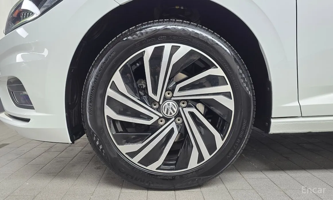 Фото 5 - Volkswagen Jetta