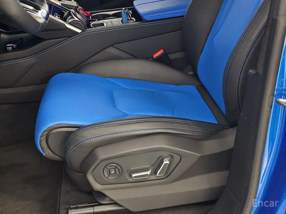 Фото 10 - Lamborghini Urus