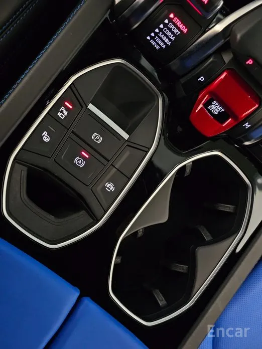 Фото 15 - Lamborghini Urus