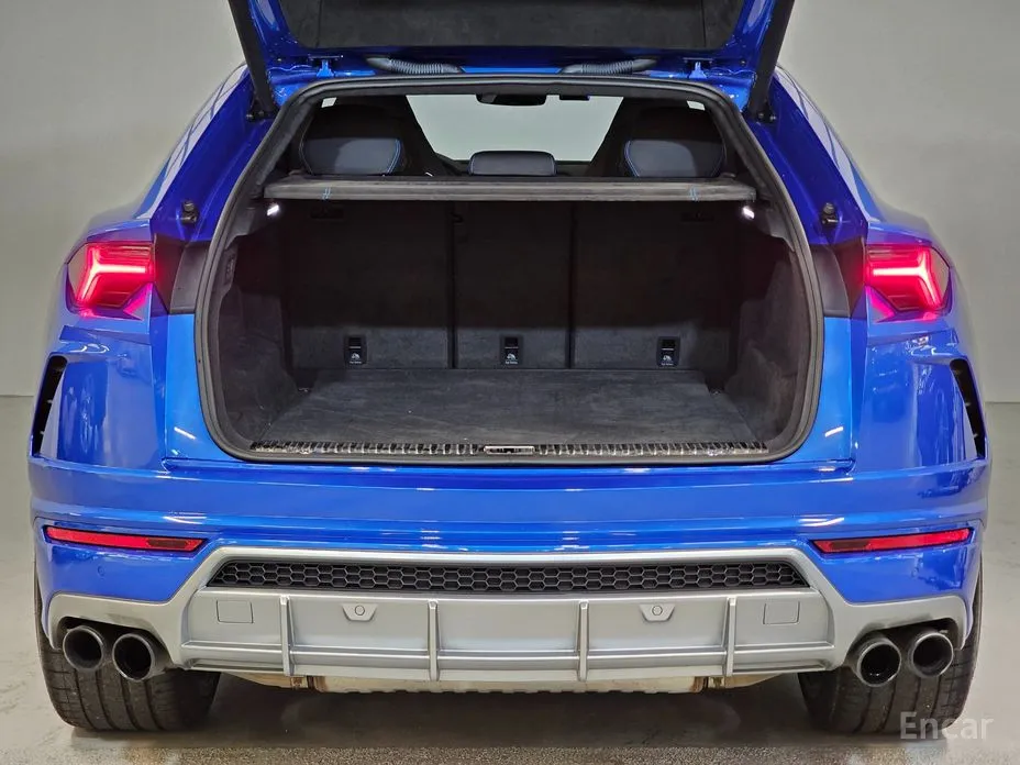 Фото 19 - Lamborghini Urus