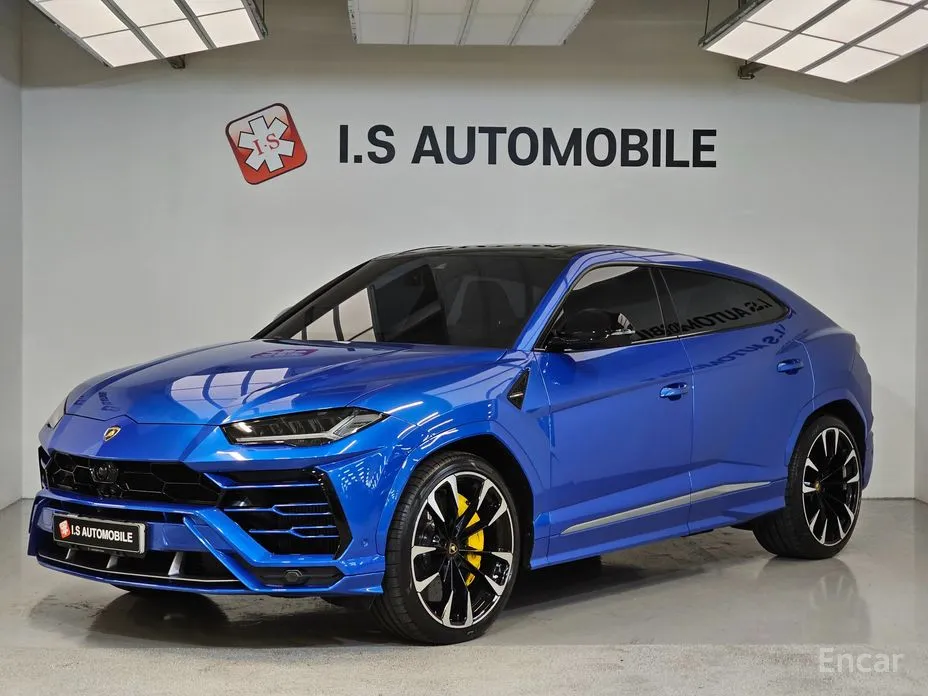 Фото 2 - Lamborghini Urus
