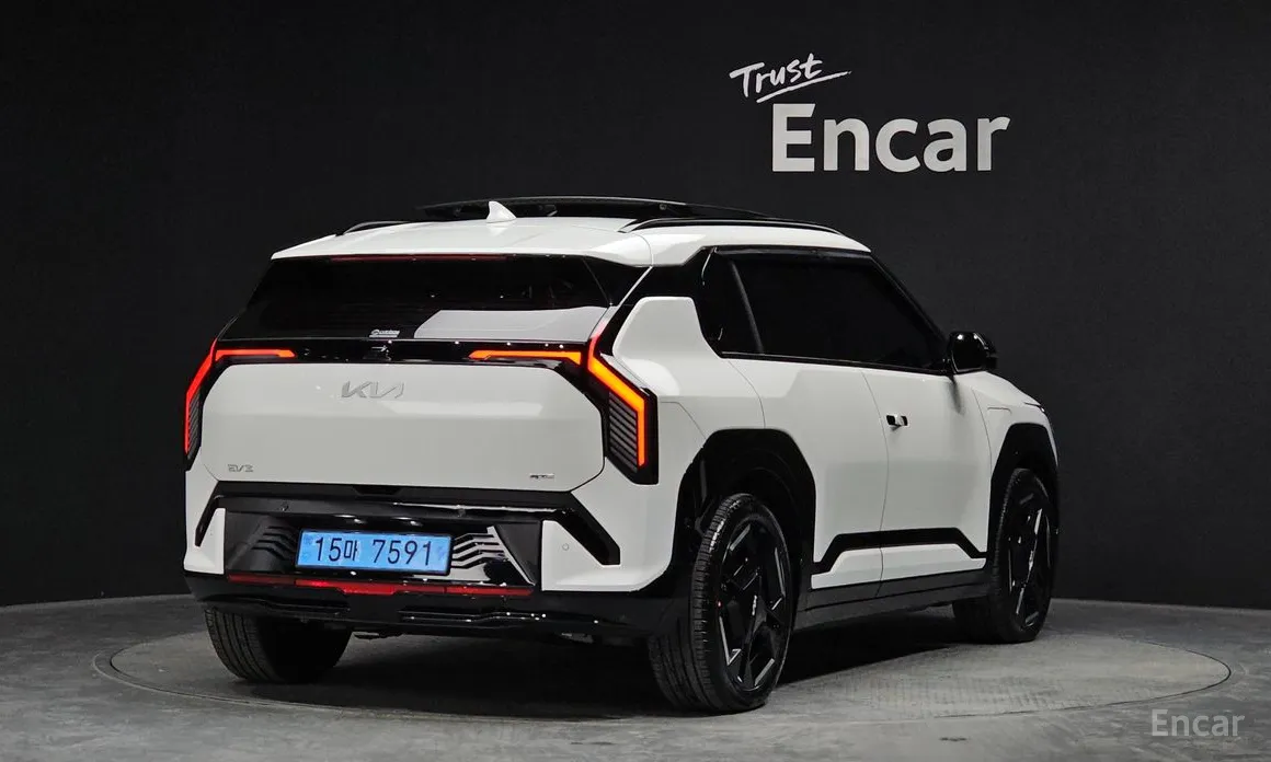 Фото 2 - Kia EV3