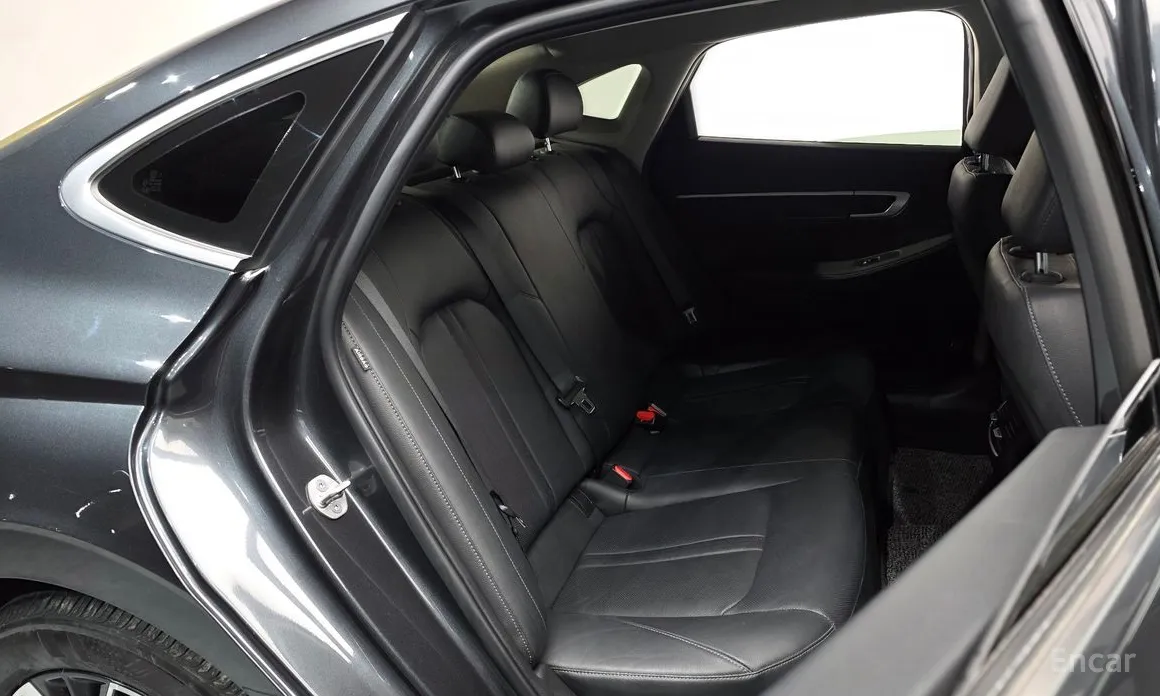 Фото 11 - Hyundai Sonata