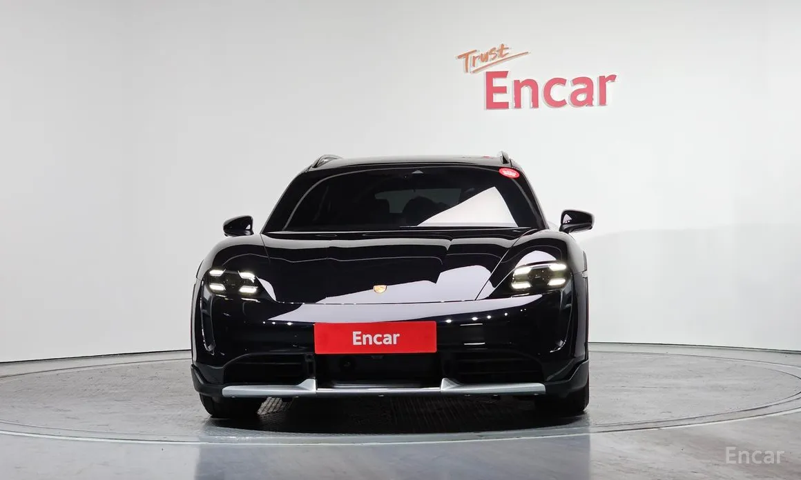 Фото 3 - Porsche Taycan