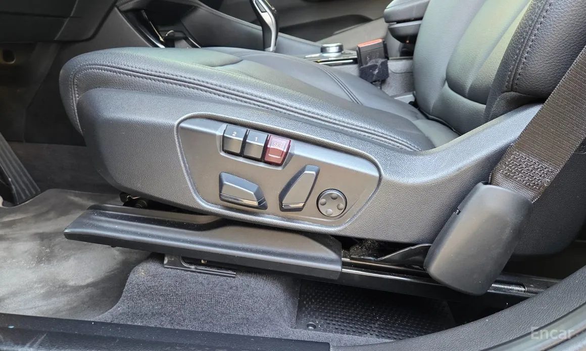 Фото 10 - BMW X1