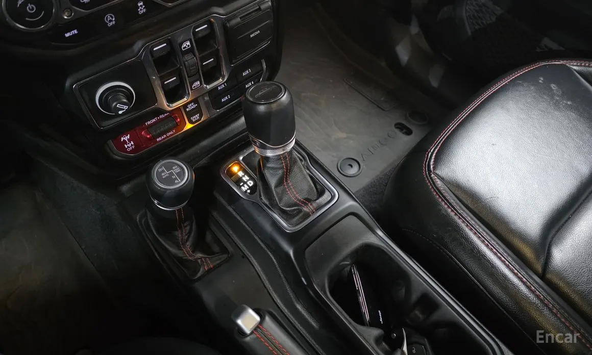 Фото 9 - Jeep Gladiator