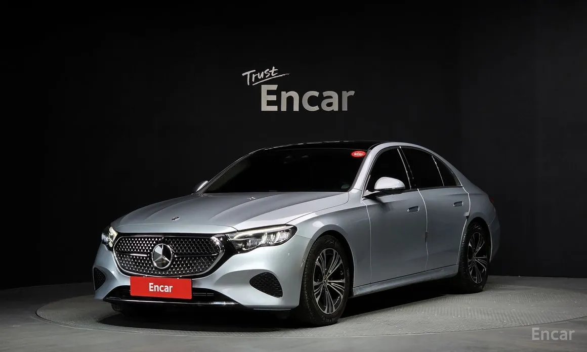 Фото 1 - Mercedes-Benz E-Class