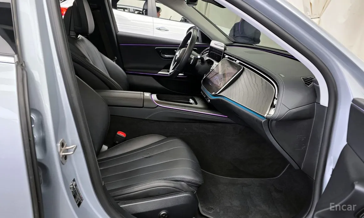 Фото 11 - Mercedes-Benz E-Class