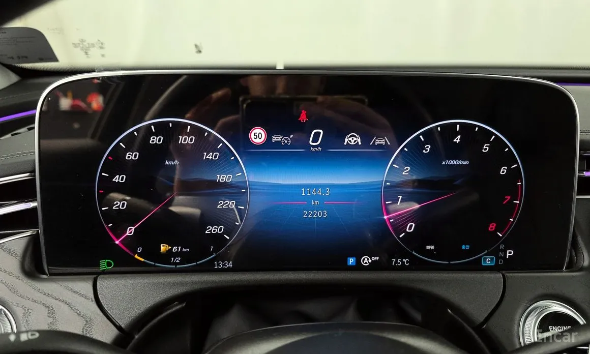 Фото 8 - Mercedes-Benz E-Class