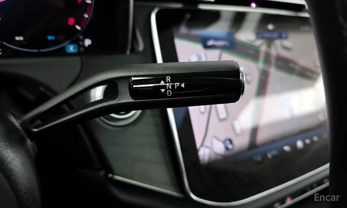 Фото 9 - Mercedes-Benz E-Class