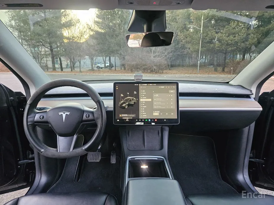 Фото 10 - Tesla Model Y