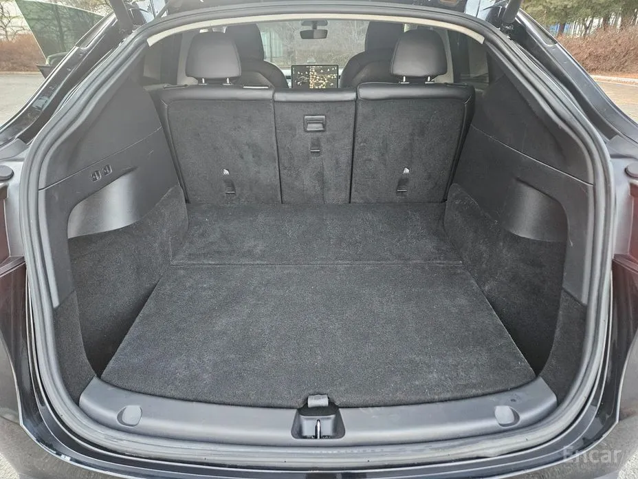 Фото 18 - Tesla Model Y