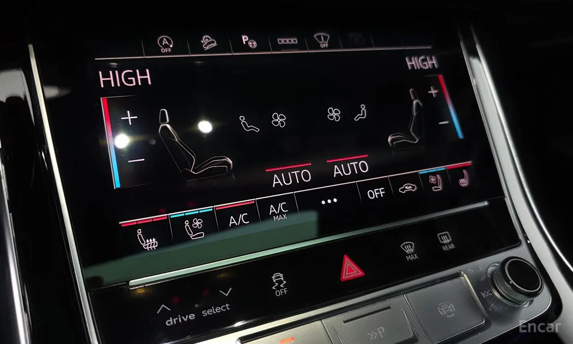 Фото 16 - Audi RS Q8