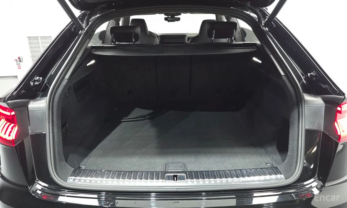 Фото 20 - Audi RS Q8