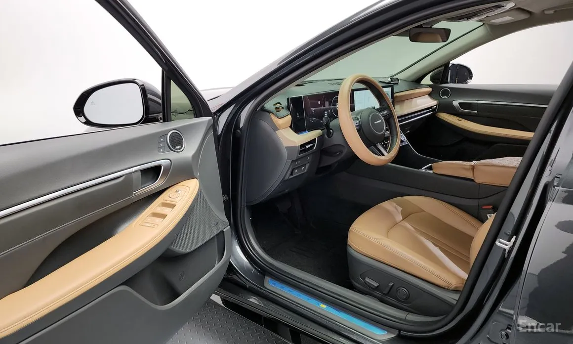 Фото 10 - Hyundai Sonata