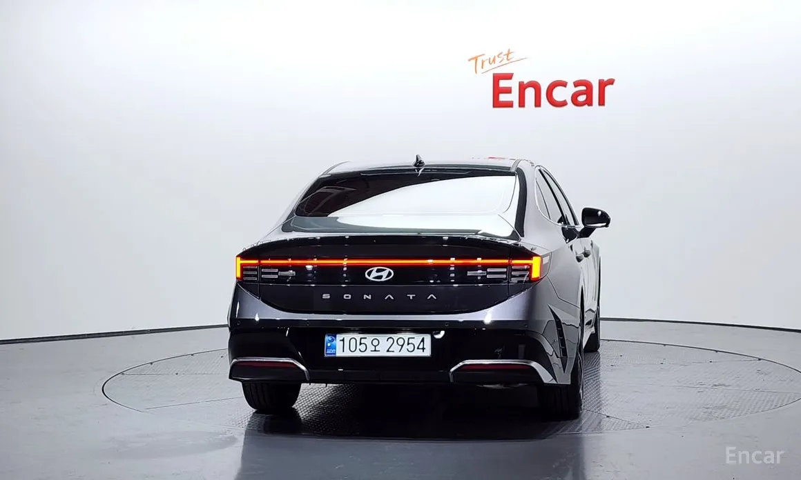 Фото 4 - Hyundai Sonata