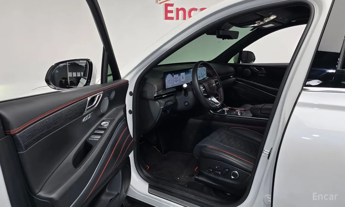 Фото 10 - Genesis GV80