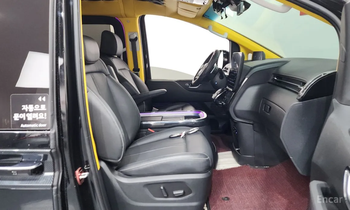 Фото 11 - Hyundai Staria